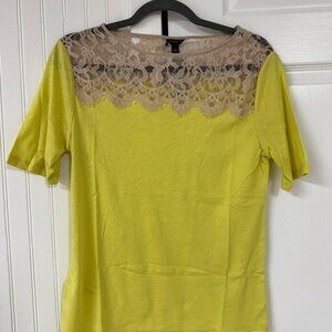 Ann Taylor Yellow Boatneck Short Sleeve Top with Beige Lace Yoke - Medium - NWT